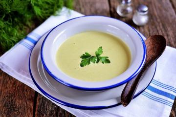 Kremowa zupa brokułowa