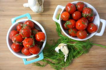 Nadziewane pomidory na zimę w Rostowski: niesamowity apetyt!