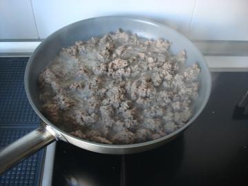 Mięso zapiekanka "Um otesh". Popyt krajowy gotować przez 5 razy w tygodniu !!!